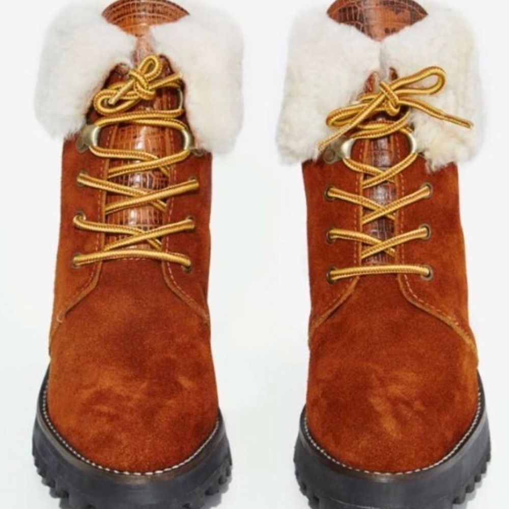 Sabrina Tach boots